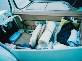 出発時。山盛りの荷物。 第一回屋久島行き 2000年7月22日～8月19日